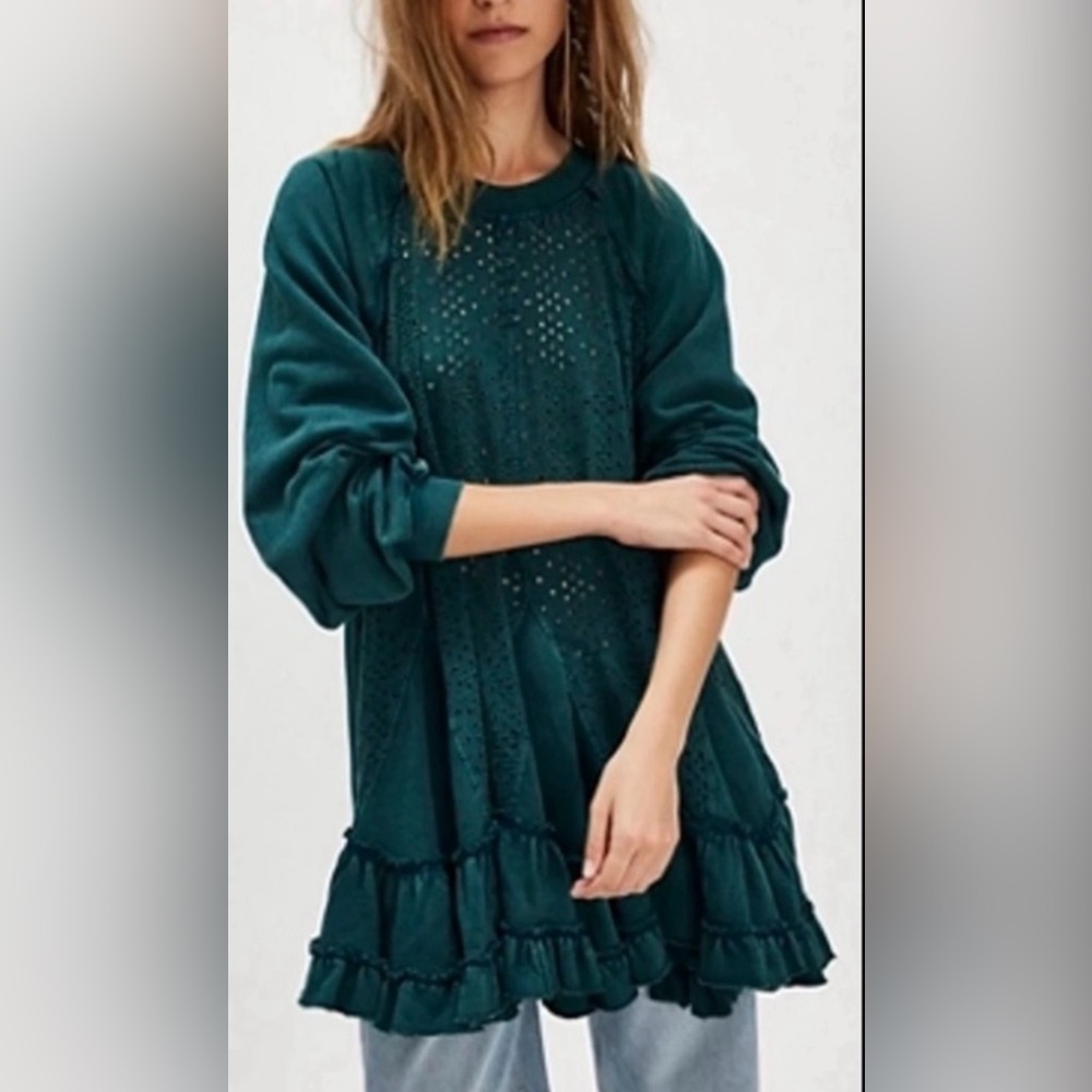 NWT Free People Eva Sweatshirt- Emerald Green Ruffled Long-Sleeve - Medium